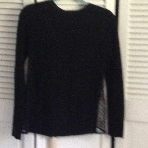 Black sweater with crochet panels on side size xxs - Picture 3 of 4